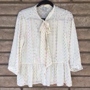 Beautiful button Peplum Top